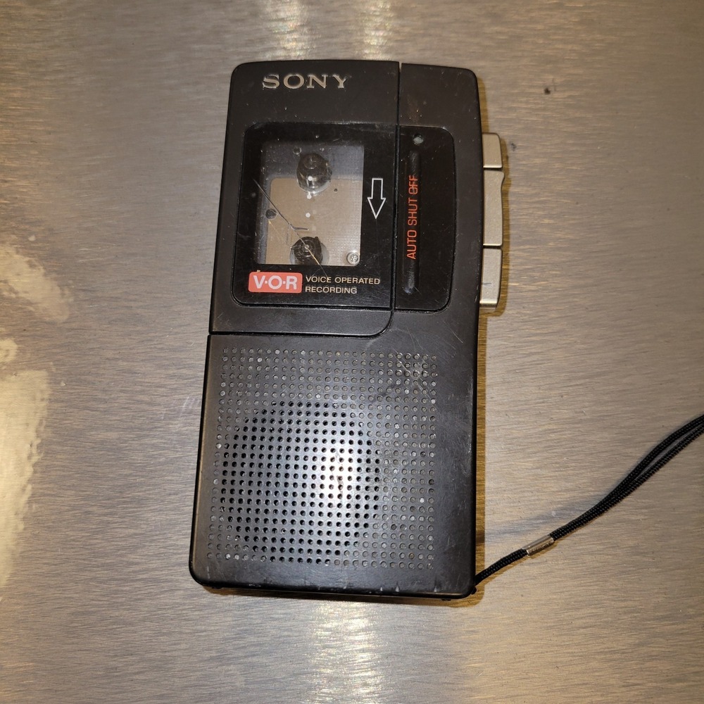 Sony M-440V Microcassette-Corder Voice Recorder VOR Handheld Tape Player Cracked